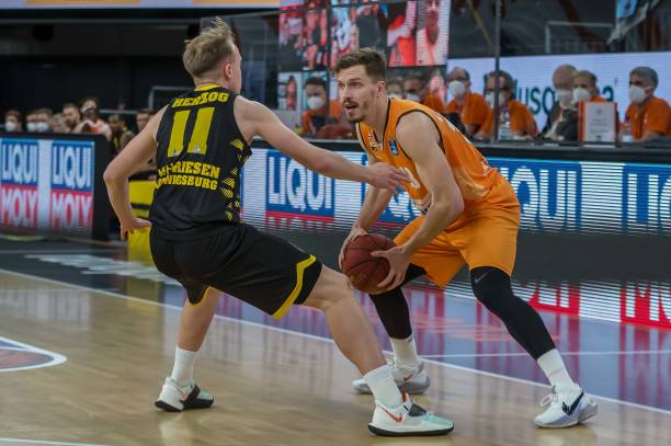 竞争格局 竞争格局