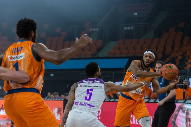 一直是教练 一直是教练