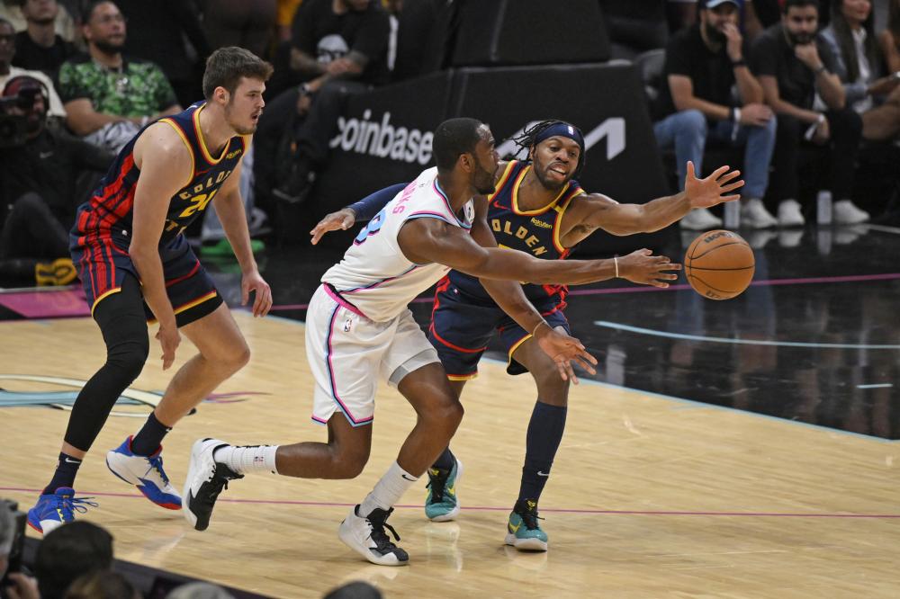 更是在潜移 更是在潜移